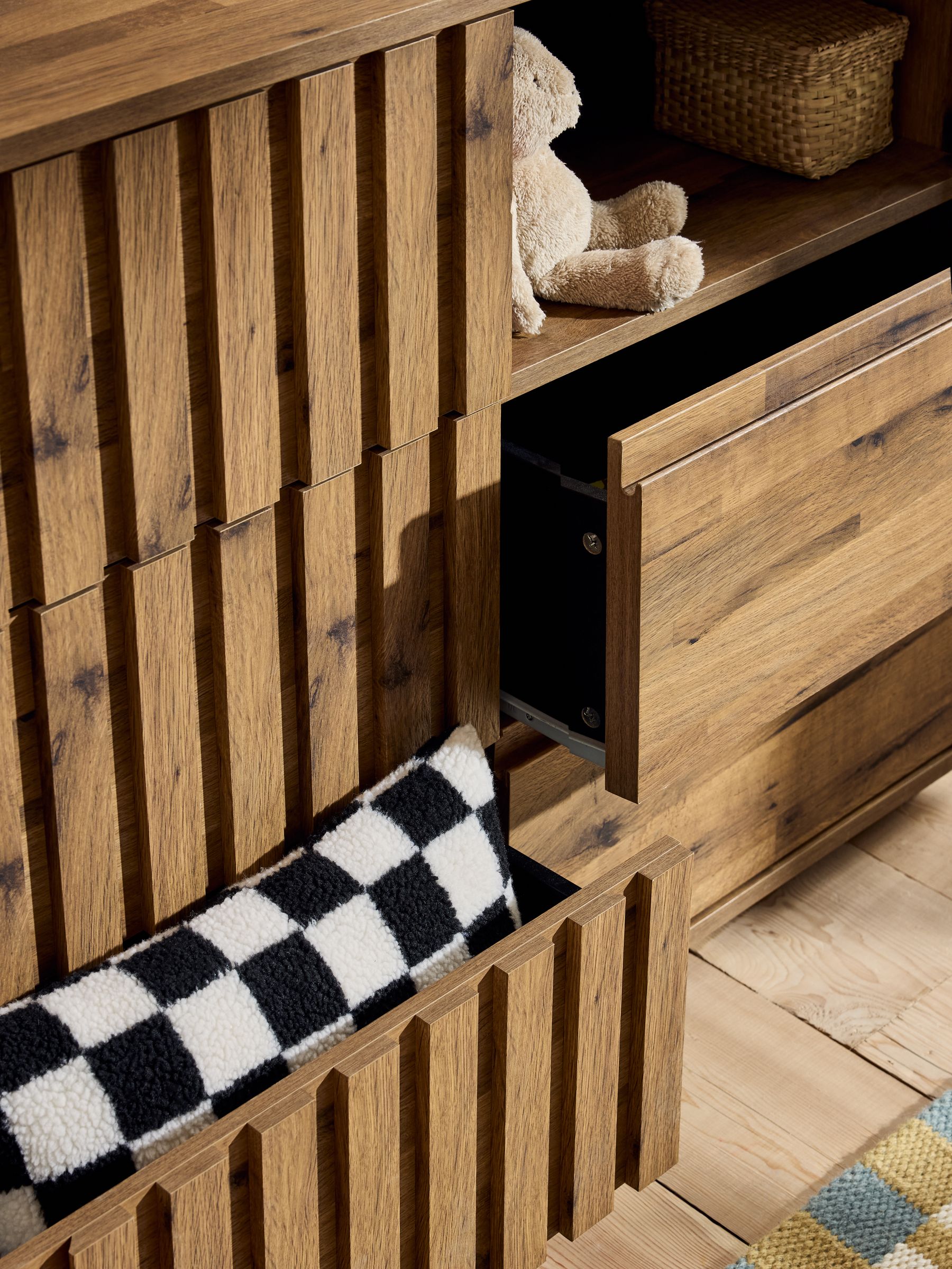 SAC WORKS / SMALL CHEST [RF-074〈OAK〉] Buy Oak Effect Kids Oslo Bronx Chest of Drawers from the Next UK