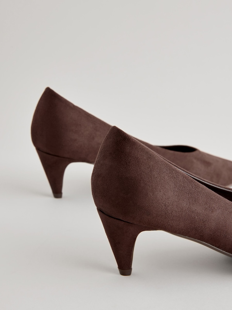 Chocolate Brown Forever Comfort® Point Toe Peg Kitten Heels - Image 5 of 7