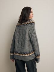 Grey Fair Isle Pattern V-Neck Cable Knit Jumper - Image 4 of 8
