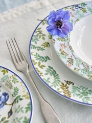 Designers Guild Porcelaine De Chine Dinner Plates Set Of 4 - Image 3 of 6