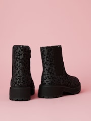 Lipsy Leopard Chunky Ankle Chelsea Boot - Image 2 de 4