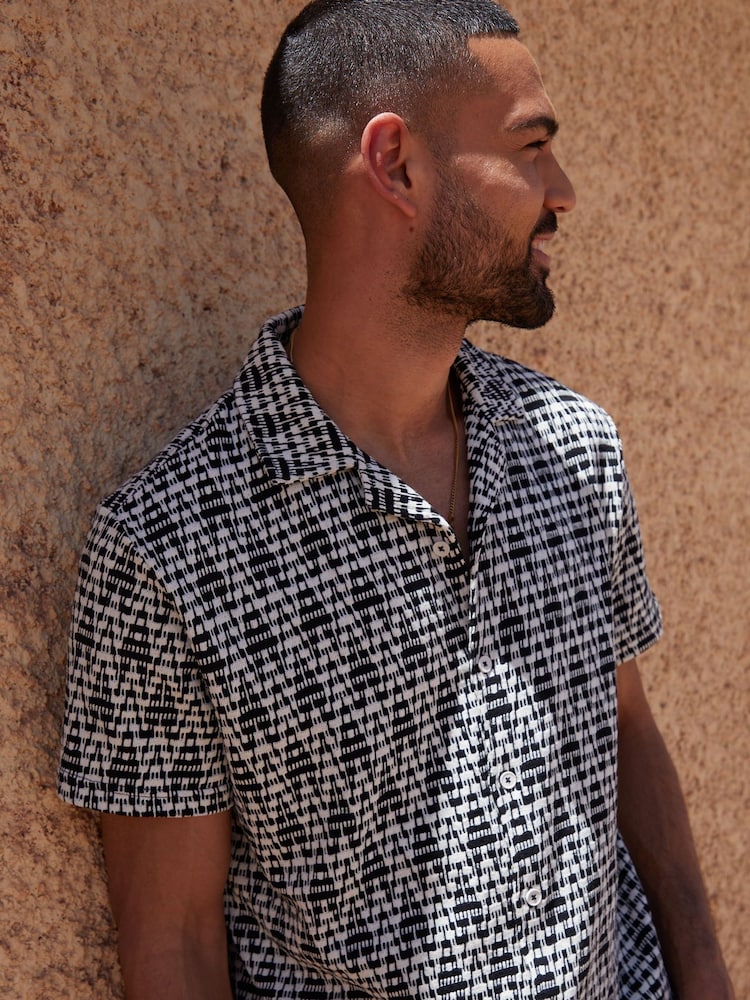 Threadbare Black Blend Zig Zag Revere Collar Short Sleeve Shirt - Image 1 of 3