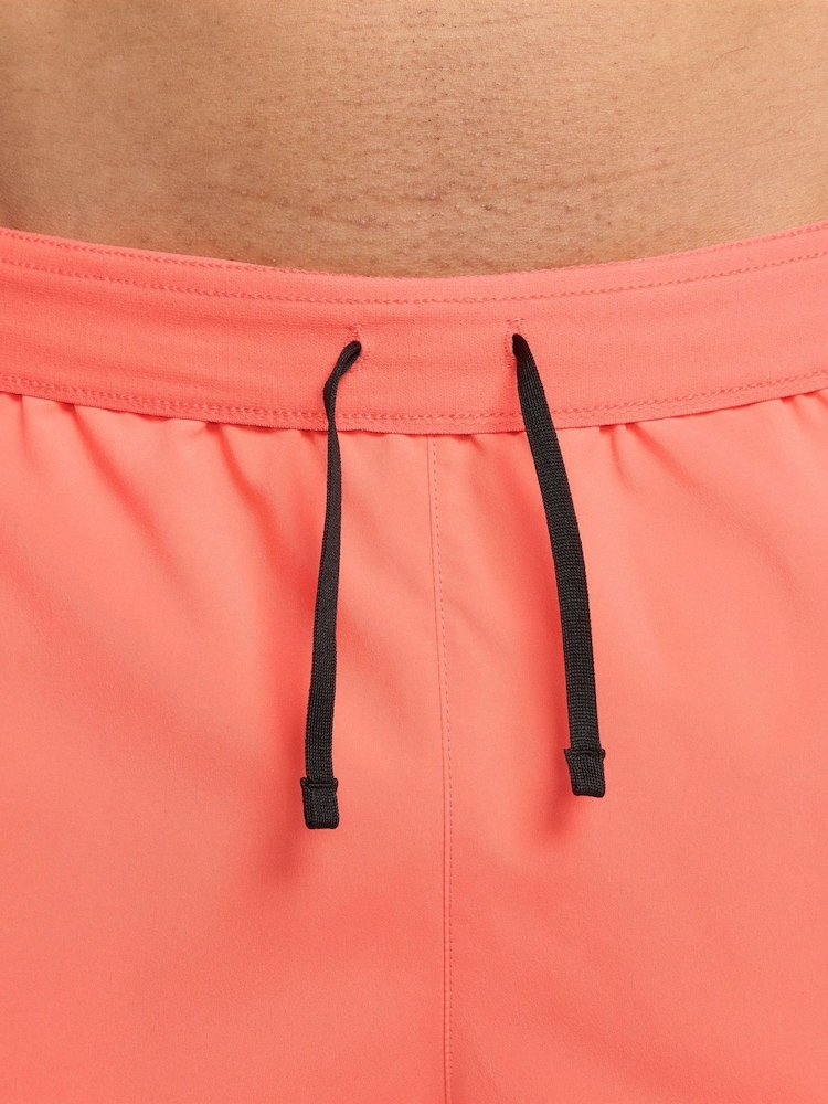 Nike Pink 7 Inch Challenger Dri-FIT 7 inch Brief-Lined Running Shorts - Image 4 of 4
