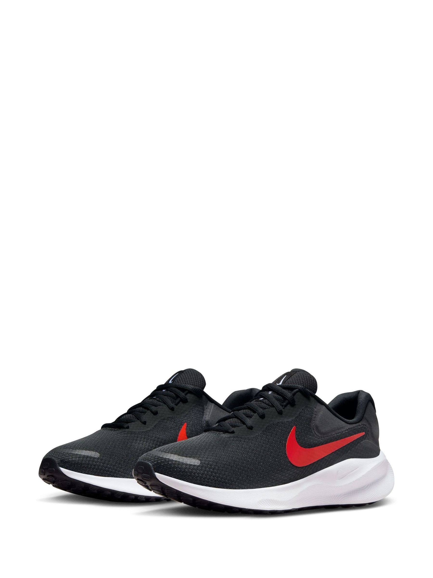 nike black red trainers