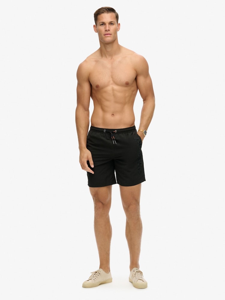 Черный - Пляжные шорты с принтом Superdry Sport - 17 дюймов - Изображение 2 из 8