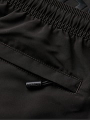 Черный - Пляжные шорты с принтом Superdry Sport - 17 дюймов - Изображение 8 из 8