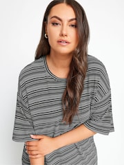 Yours Curve Blue Oversized Boxy T-Shirt - Image 4 of 4