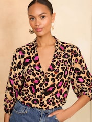 Beige/Animalprint - Love & Roses Bluse mit V-Ausschnitt, Rüschen, 3/4-Ärmeln und Knopfleiste - Bild 1 von 4