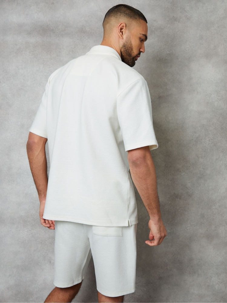 Threadbare Ecru Textured Revere Collar Short Sleeve Shirt - Image 2 of 4
