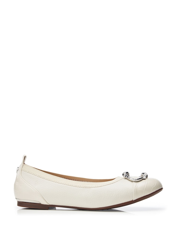 Moda in Pelle Fairy Elasticated Ballet White Pumps With Trim - Image 1 of 4