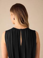 Ro&Zo Black Gathered Waist Lucia Maxi Dress - Image 3 of 4