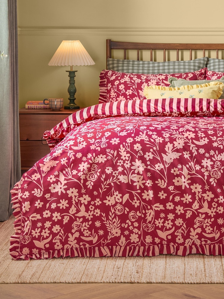 Wylder Berry Posie Reversible Duvet Cover Set - Image 4 of 4 Wylder Berry Posie Reversible Duvet Cover Set - Image 4 of 4