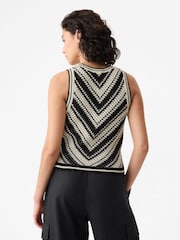 Gap Black & Cream Crochet Vest - Image 2 of 5