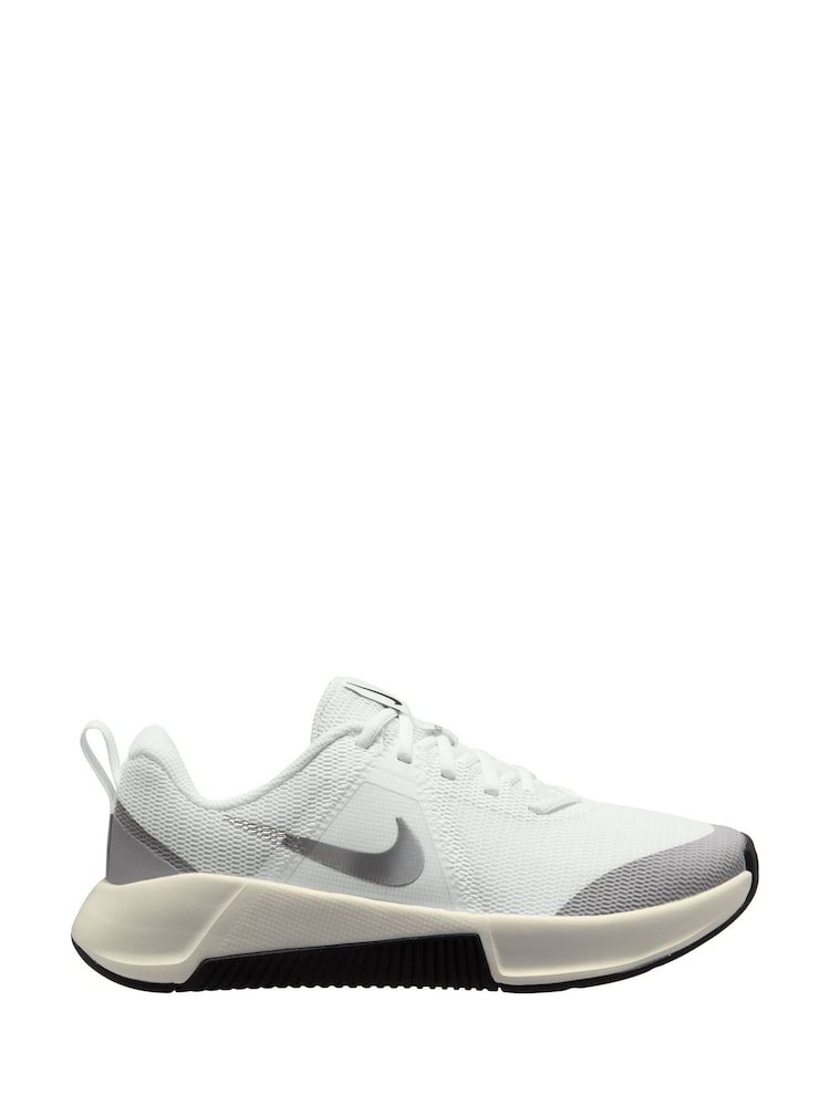 Nike White/Silver MC 3 Gym Trainers - Image 1 of 4