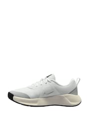 Nike White/Silver MC 3 Gym Trainers - Image 2 of 4