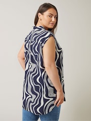 Evans Curve Abstract Print Sleeveless Shirt - Image 3 of 5