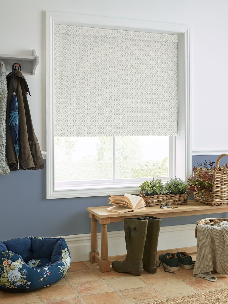 Laura Ashley Pale Seaspray Blue Kate Made to Measure Roller Blind - Image 2 of 6