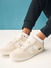 Nike Orewood Brown Dunk Low Trainers - Image 3 of 13