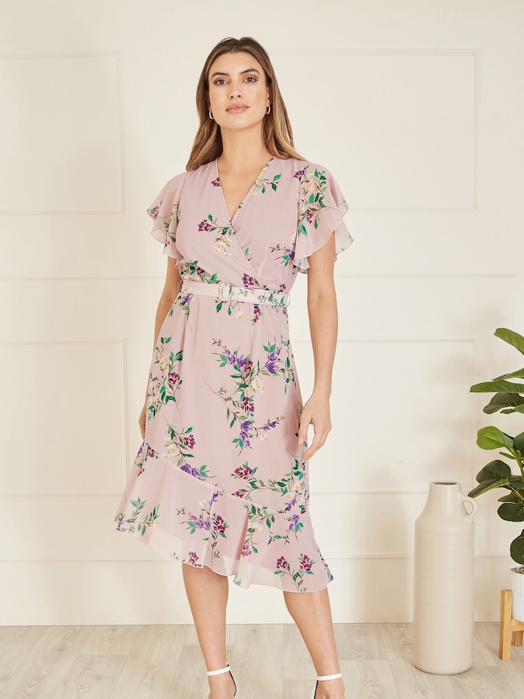 Yumi Wrap Over Midi Dress With Frill Details And Matching Belt - Bild 1 von 4 Yumi Wrap Over Midi Dress With Frill Details And Matching Belt - Bild 1 von 4