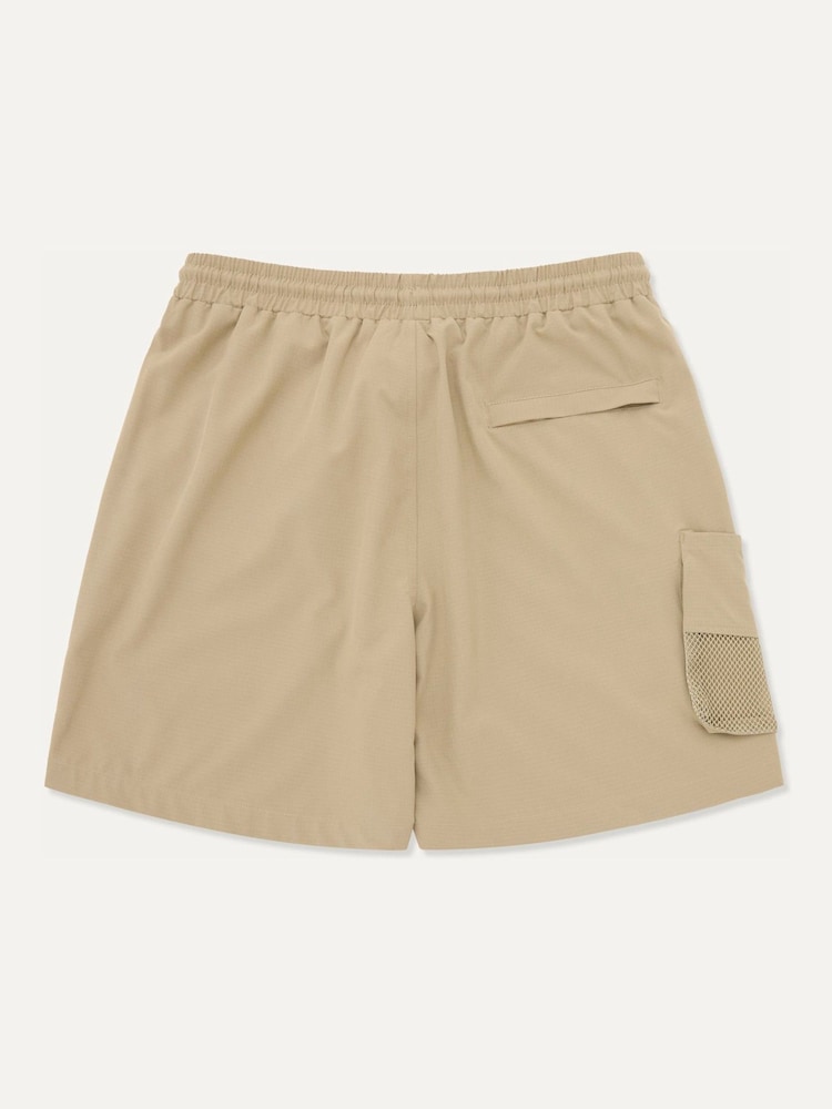 Sealskinz Cream Runcton Men's Hybrid Shorts - Image 2 of 4 Sealskinz Cream Runcton Men's Hybrid Shorts - Image 2 of 4