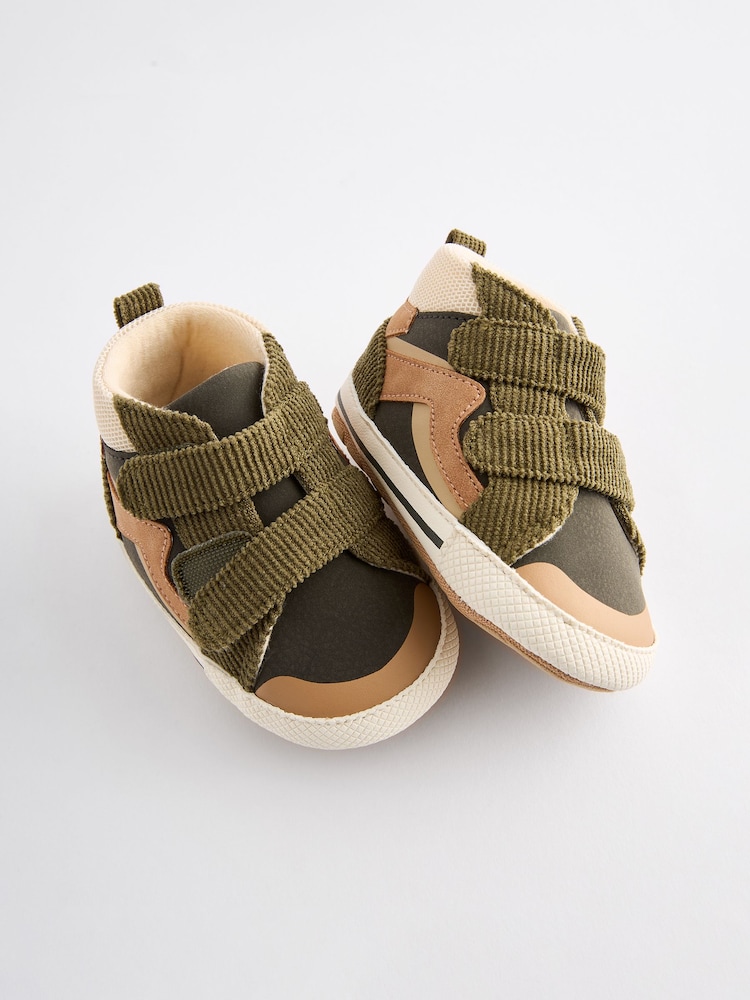 Green Easy Fastening High Top Baby Trainers (0-24mths) - Image 4 of 4 Green Easy Fastening High Top Baby Trainers (0-24mths) - Image 4 of 4