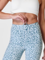 Sweaty Betty Blue Snow Leopard Print 7/8 Length Super Soft Yoga Leggings - Image 5 of 8