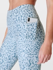 Sweaty Betty Blue Snow Leopard Print 7/8 Length Super Soft Yoga Leggings - Image 6 of 8