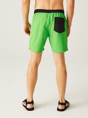 Regatta Fairway Green/Black Men's Bentham Swim Shorts - Image 2 of 7