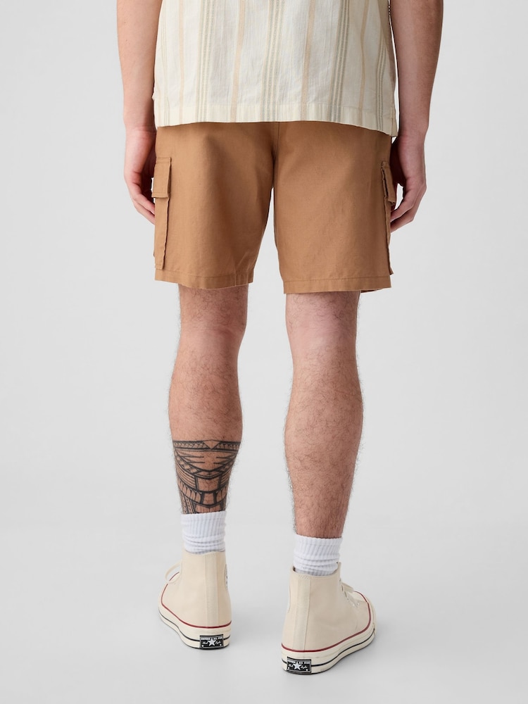 GAP Brown Linen Cotton Cargo Shorts - Image 2 of 5 GAP Brown Linen Cotton Cargo Shorts - Image 2 of 5