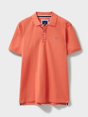 برتقالي - قميص بولو كلاسيكي سادة من القطن 100% من Crew Clothing - صورة 4 من 4