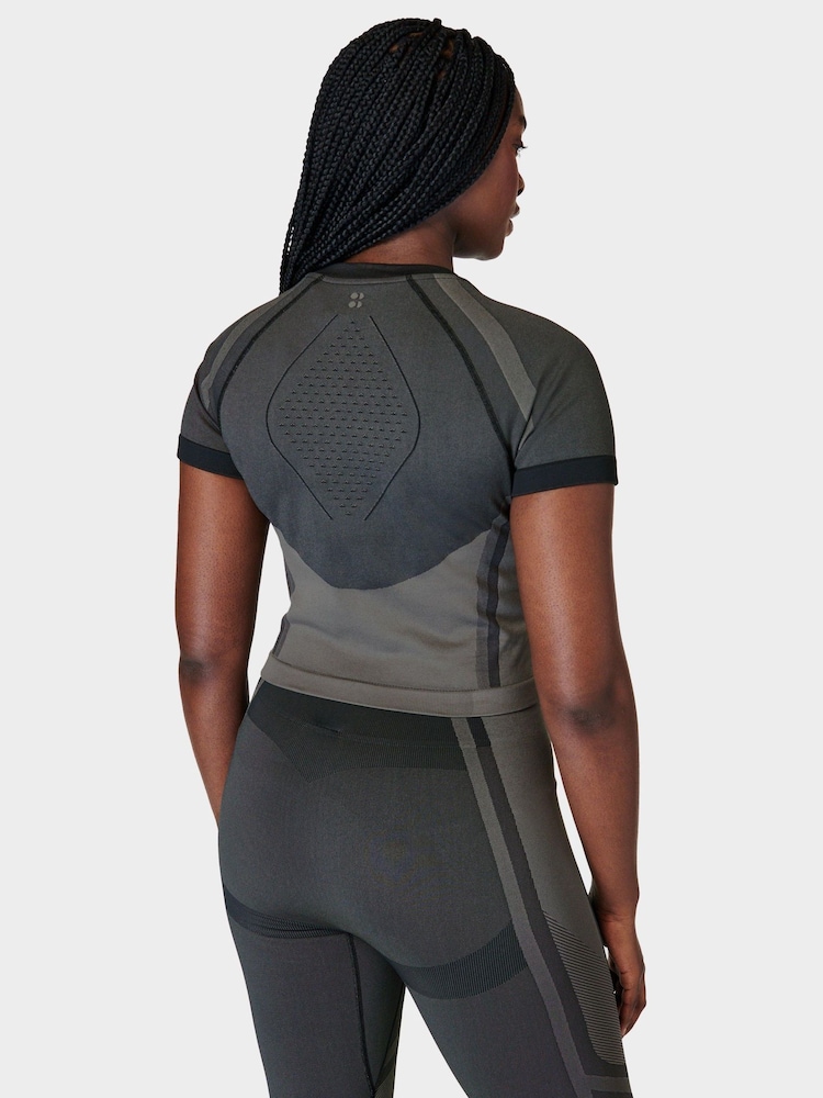 Sweaty Betty Black Silhouette Sculpt Seamless Short Sleeve Top - Image 2 of 6