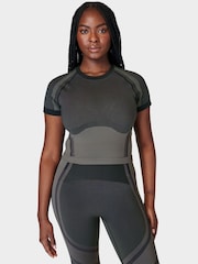 Sweaty Betty Black Silhouette Sculpt Seamless Short Sleeve Top - Image 3 of 6