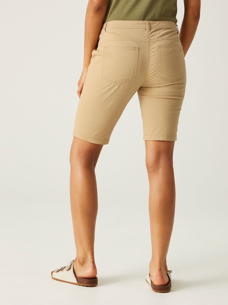 Pantalones cortos de algodón Bayletta Coolweave de Regatta - Imagen 2 de 7