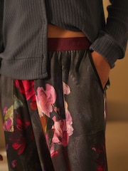 B By Ted Baker Charcoal Grey Floral Print Cosy Cardigan Jogger Pyjamas Set - Image 4 of 10