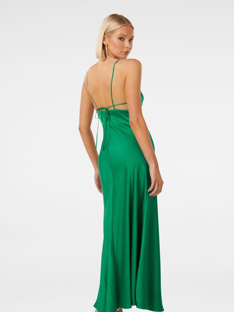 Forever New Cassia Midikleid aus Satin mit Zierausschnitt - Bild 4 von 4