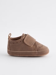 Marrón tostado - Zapato Oxford de bebé con velcro (0-24 meses) - Imagen 2 de 5
