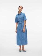 VERO MODA 100 % Baumwolle Kurzärmeliges Denim Midikleid mit Gürtel - Bild 5 von 6