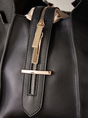 Black Leather Premium Grab Bag - Image 8 of 11