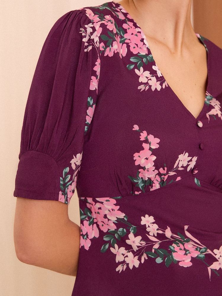 Love & Roses Red Floral Petite Printed Tea Top - Image 4 of 4