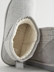 Grey Checked Boots Slippers - Image 4 of 6