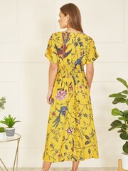 Yumi Yellow Viscose Bird And Floral Print Ruched Waist Midi Dress - Image 4 of 5