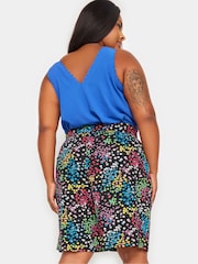 Yours Curve Black Rainbow Ditsy Floral Print Jersey Shorts - Image 3 of 6