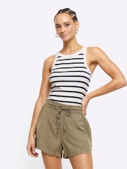 River Island Green Casual Relaxed Lyocell Shorts - Image 1 of 4