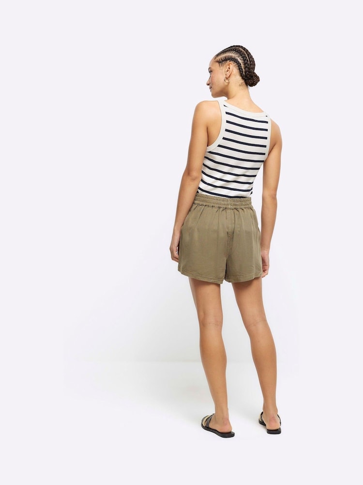River Island Green Casual Relaxed Lyocell Shorts - Image 2 of 4