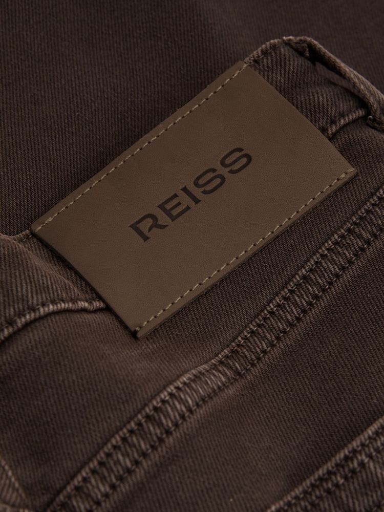 Reiss Chocolate Layla Relaxed Garment Dyed Wide Leg Jeans - Image 5 of 5