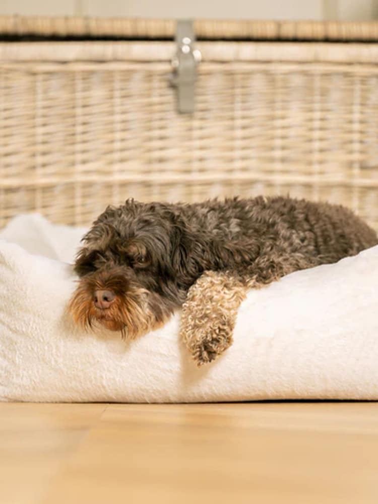 Lords and Labradors Cream Faux Fur Dog Box Bed - Image 3 of 3