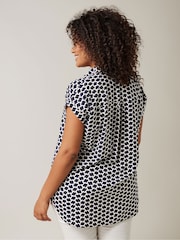 Blau - Evans – Bluse mit Zickzack-Print, Curve - Bild 3 von 5
