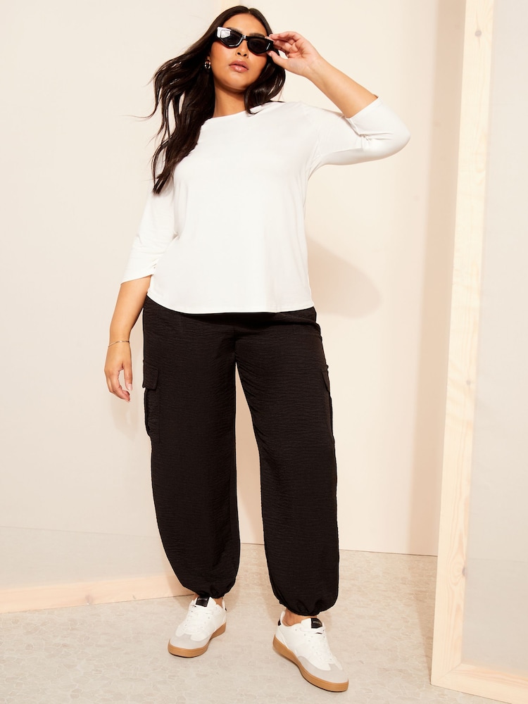 Blanco - Camiseta de cuello barco de Curves Like These - Imagen 2 de 4