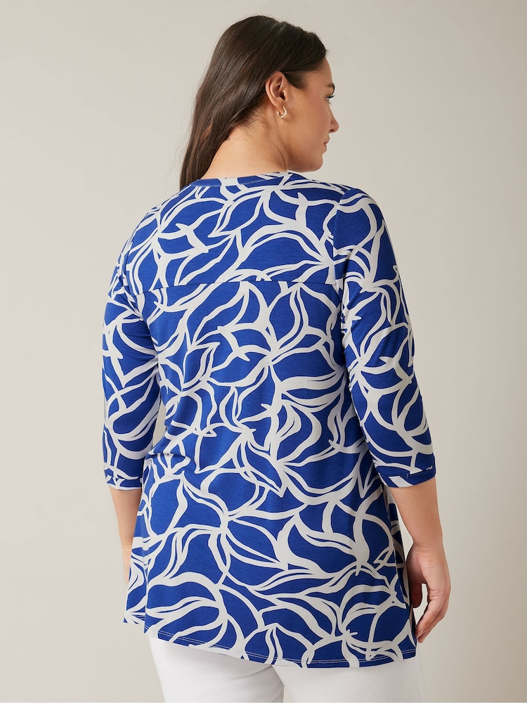 EVANS Curve Abstract Print Pintuck Blouse - Image 3 of 5