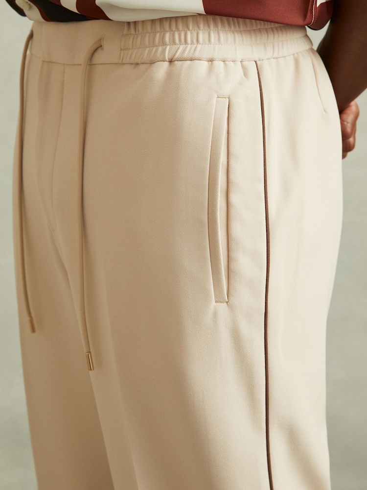 Reiss Ecru/Brown Stripe Roy Relaxed Contrast Pipe Detail Trousers - Image 3 of 6